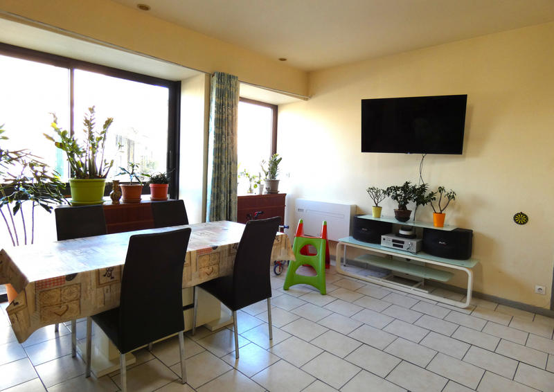 Local commercial - 90 m² - 3 pièces