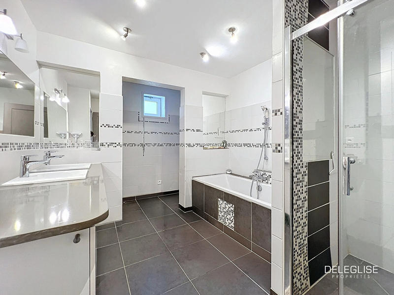 Appartement - 113 m² - 4 pièces