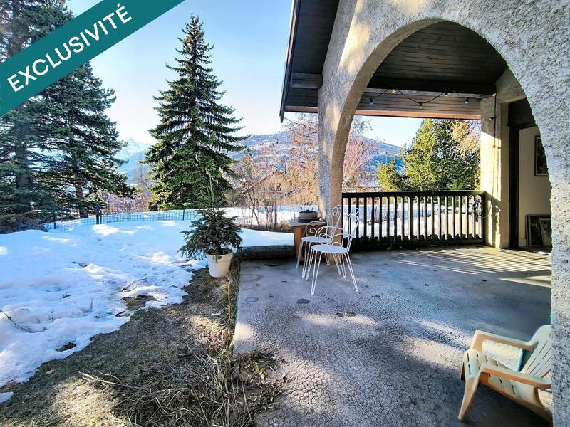 Appartement - 99 m² - 4 pièces