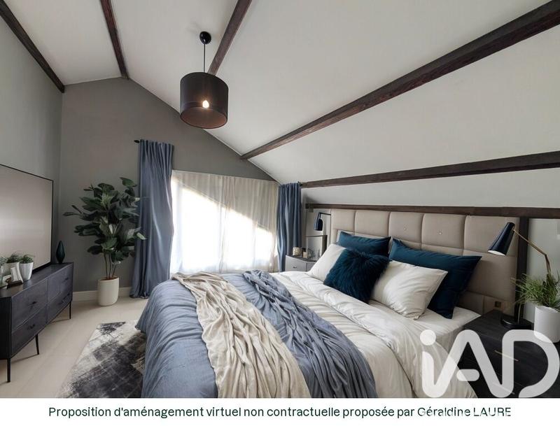 Loft - 117 m² - 6 pièces