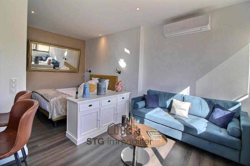 Maison - 185 m² - 5 pièces