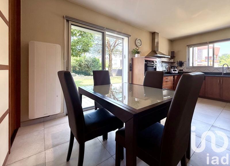 Maison - 189 m² - 8 pièces