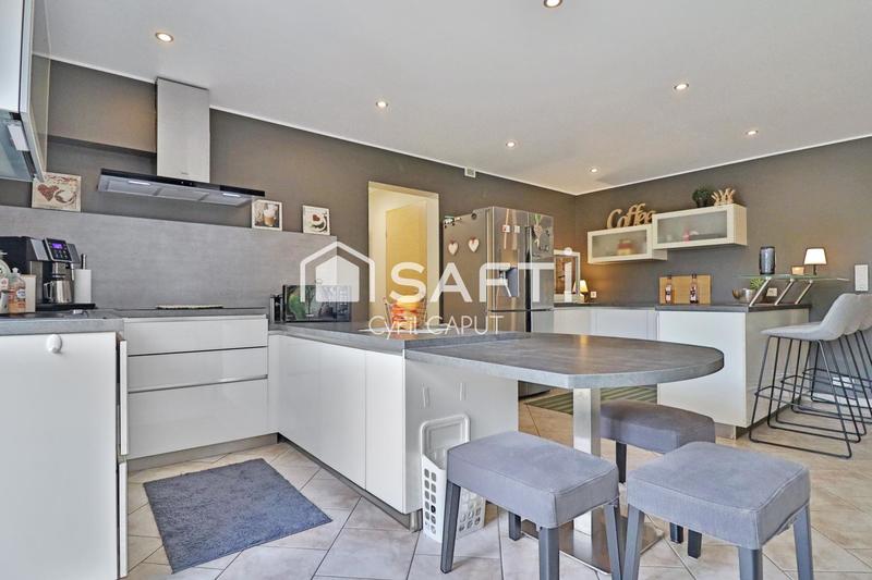 Maison - 464 m² - 11 pièces