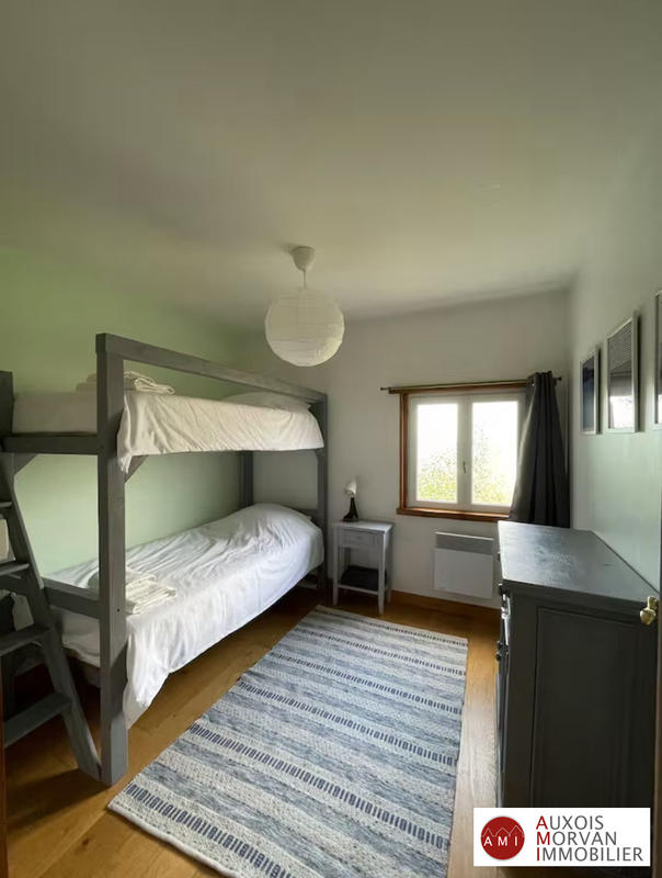 Maison - 100 m² - 10 pièces