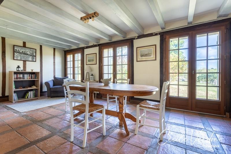 Corps de ferme - 250 m² - 7 pièces