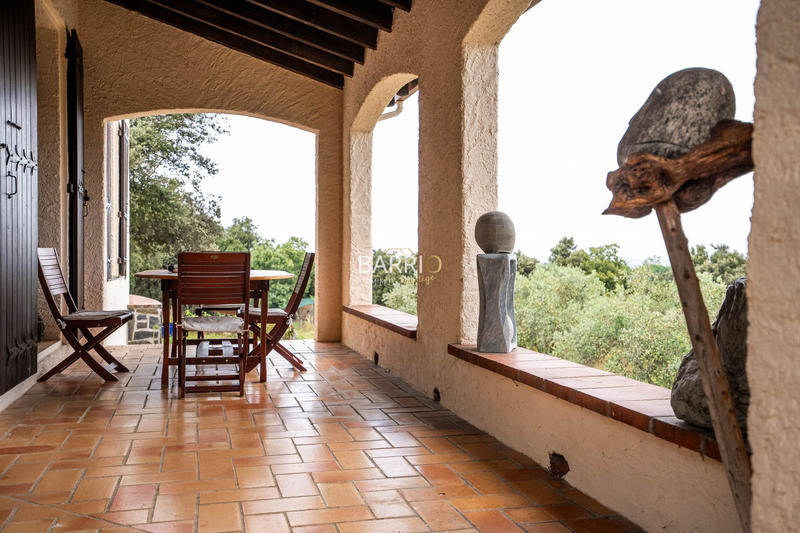 Maison traditionnelle - 183 m² - 9 pièces