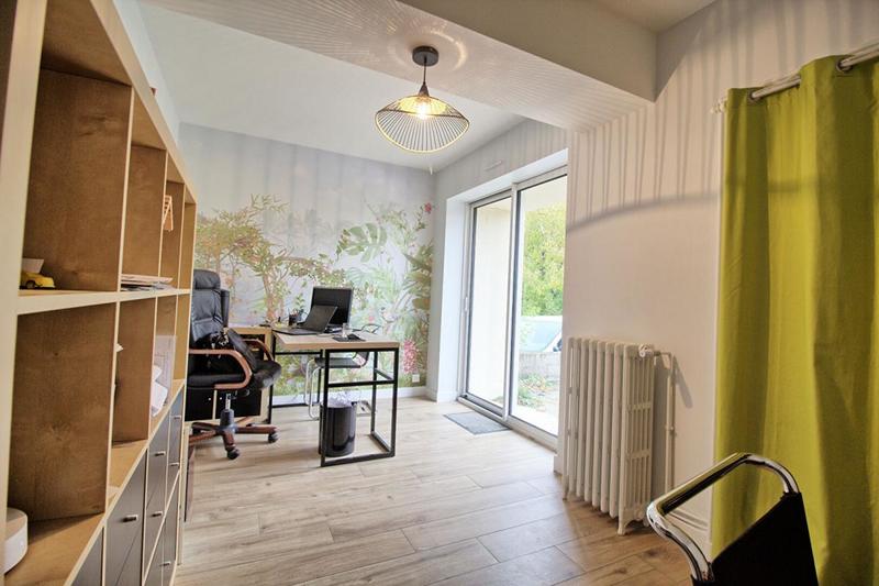 Maison - 229 m² - 11 pièces