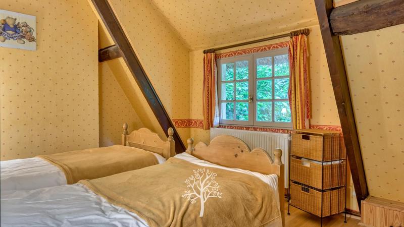 Chaumière - 198 m² - 6 pièces