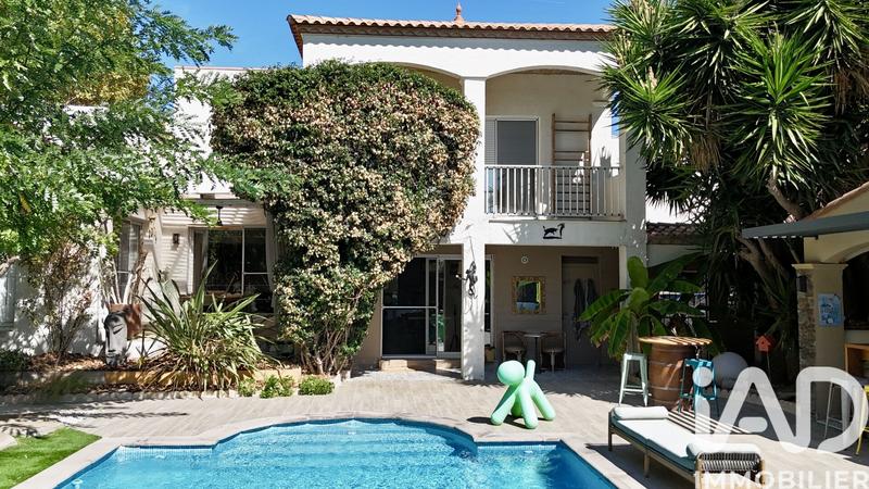 Maison - 185 m² - 6 pièces