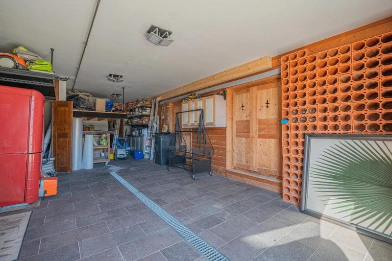 Propriété - 393 m² - 12 pièces