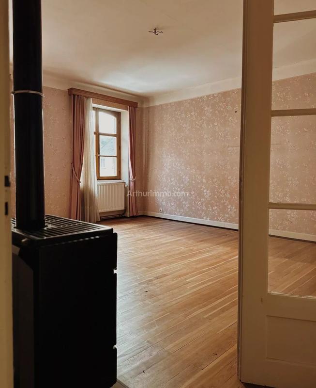 Maison - 312 m² - 12 pièces