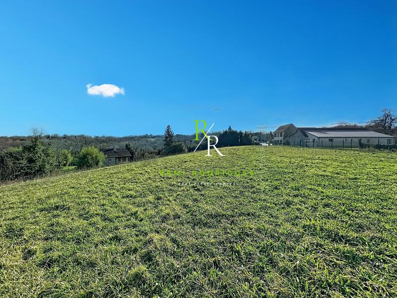 Terrain constructible - 2 072 m²