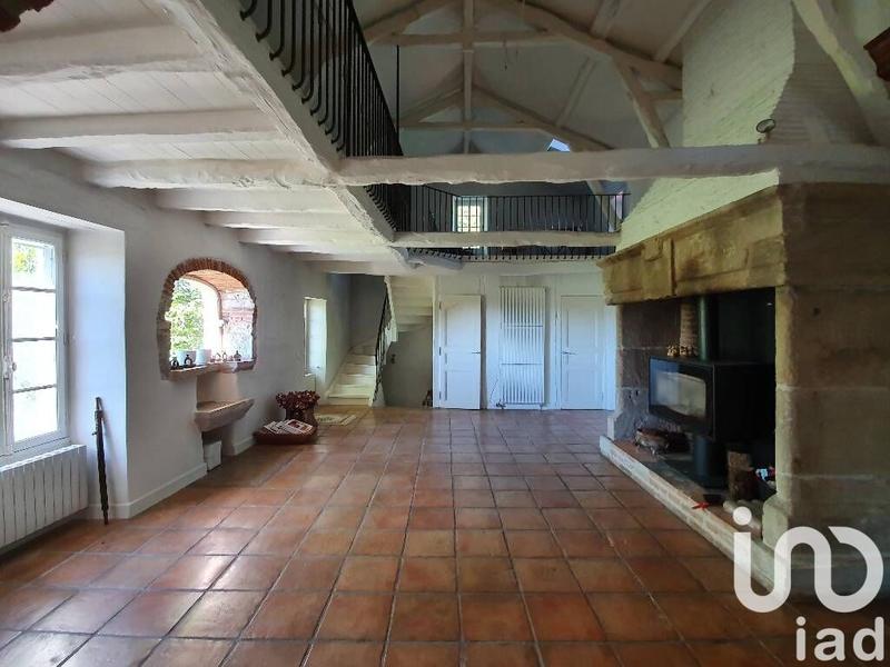 Maison - 300 m² - 9 pièces