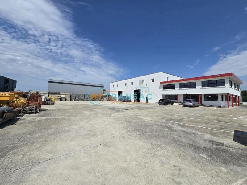Local d'activités - 965 m²