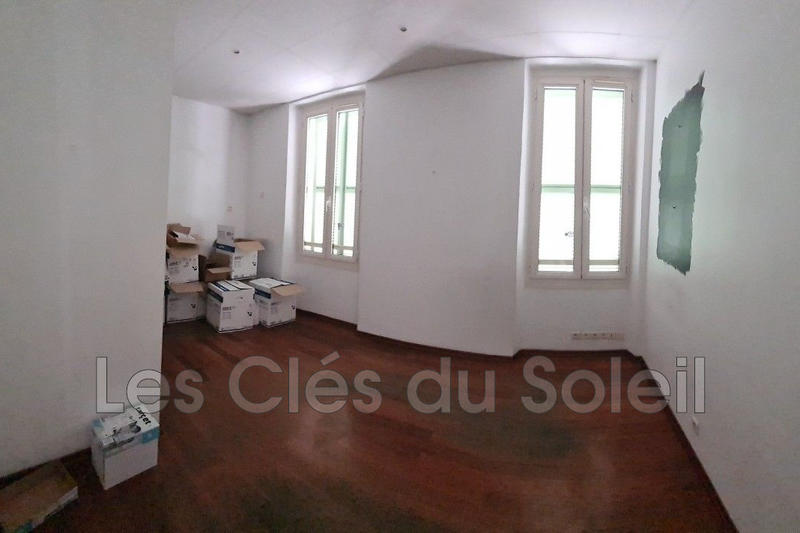 Bureau - 71 m² - 5 pièces