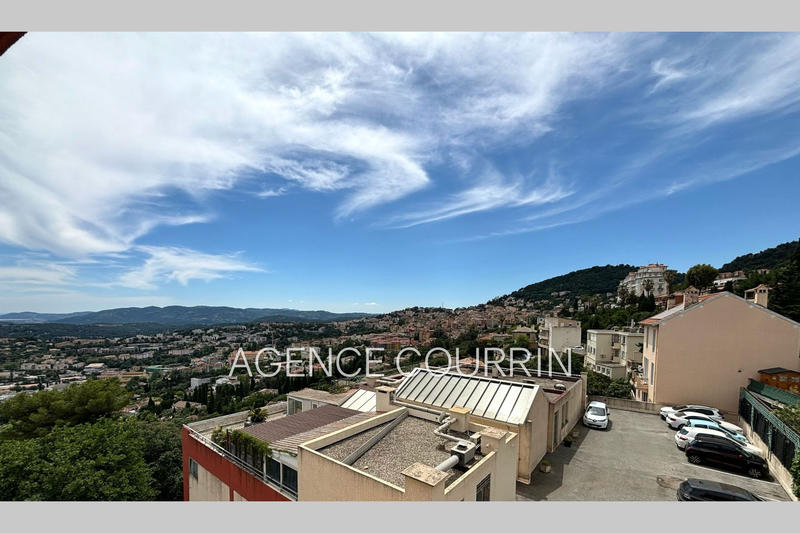 Appartement - 135 m² - 6 pièces