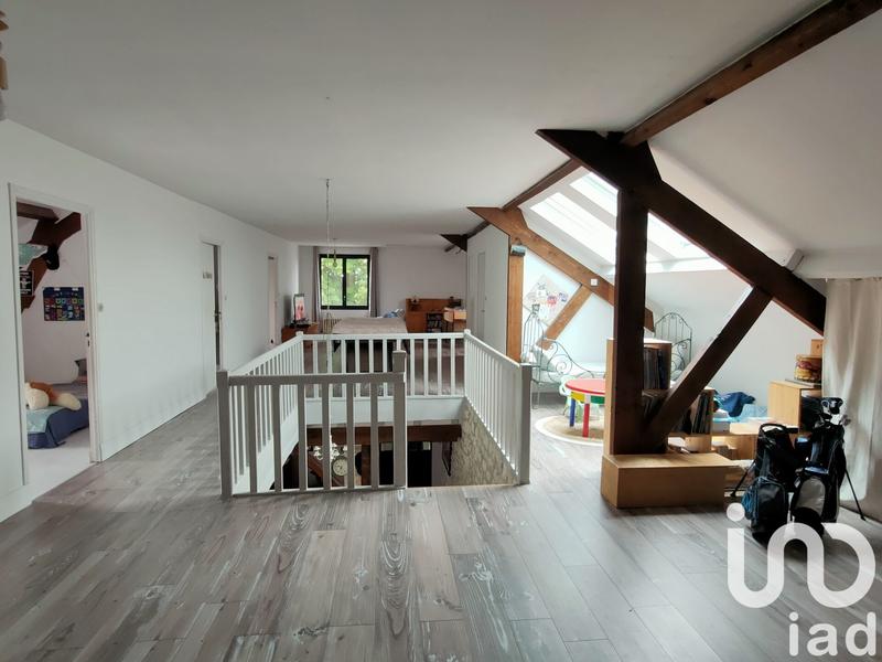 Maison - 250 m² - 9 pièces