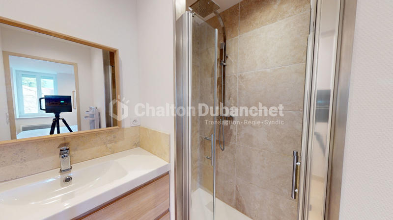 Maison - 228 m² - 6 pièces