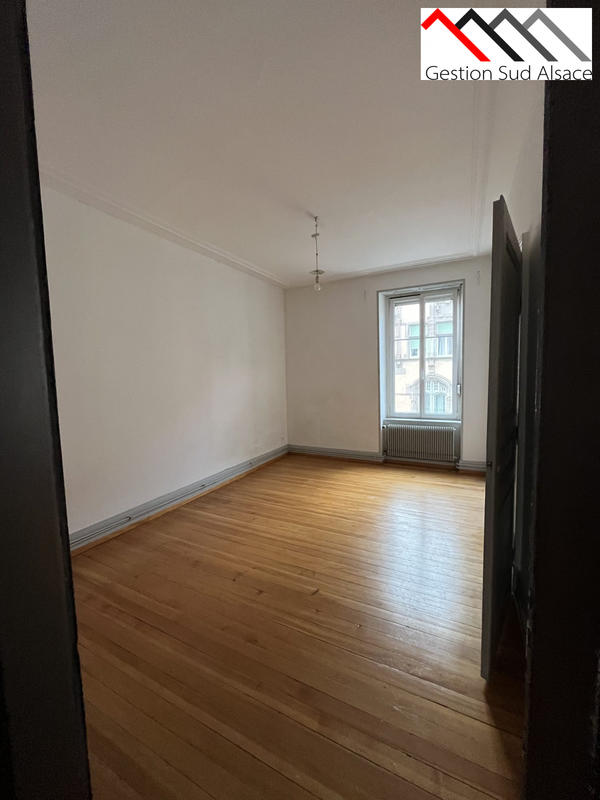 Appartement - 90 m² - 4 pièces