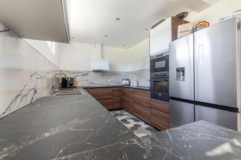 Maison - 150 m² - 7 pièces