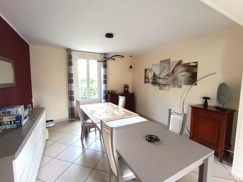 Maison - 161 m² - 5 pièces