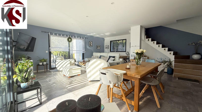 Maison - 120 m² - 5 pièces