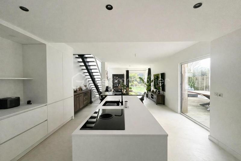 Maison d'architecte - 122 m² - 6 pièces