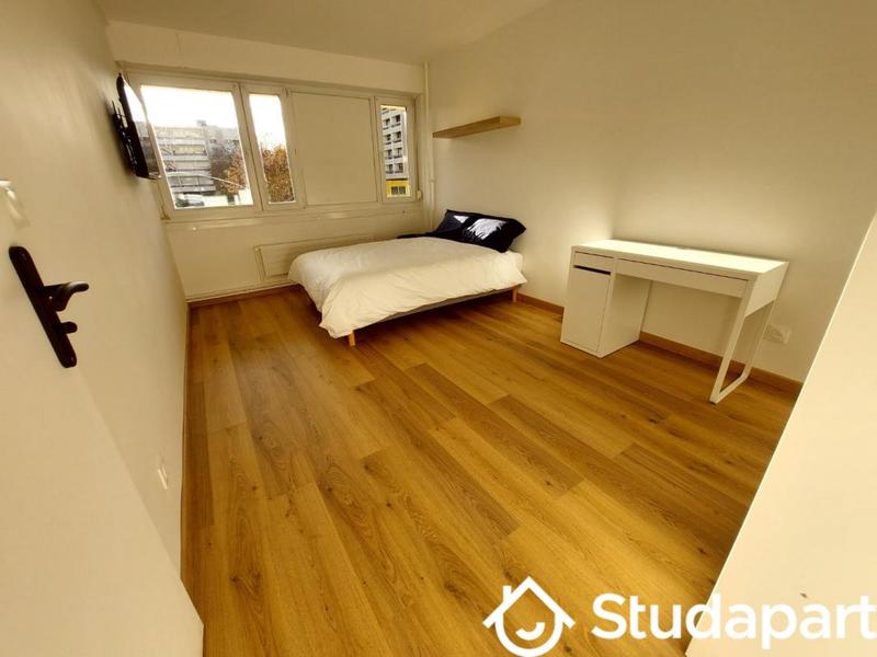 Chambre - 13 m² - 1 pièce