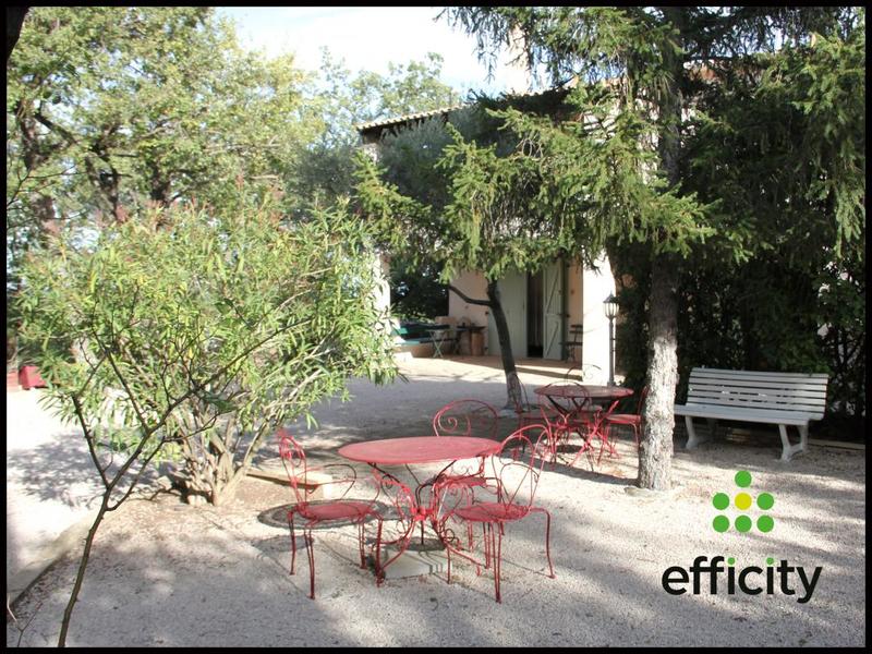 Maison - 220 m² - 4 pièces