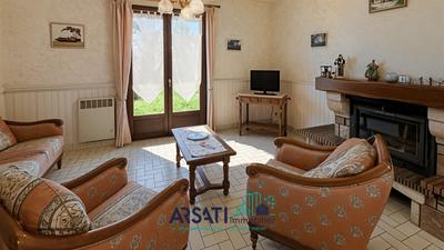 Maison traditionnelle - 90 m² - 5 pièces