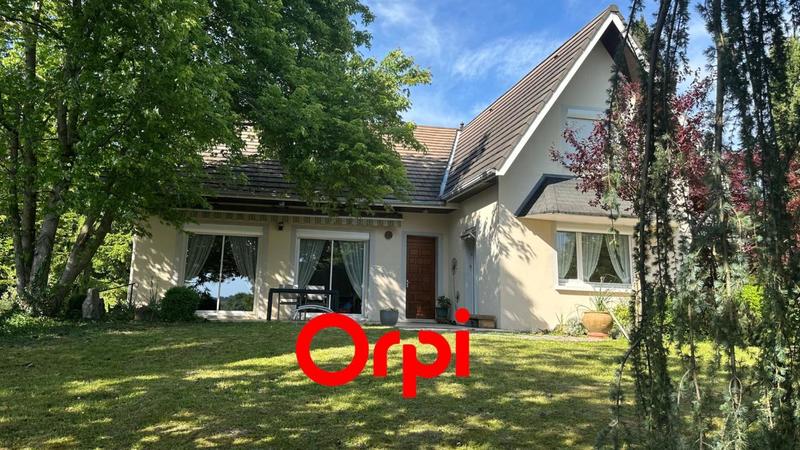 Maison - 213 m² - 7 pièces