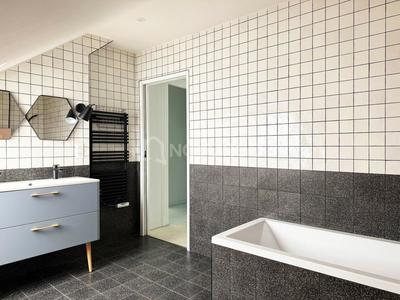 Maison - 145 m² - 7 pièces