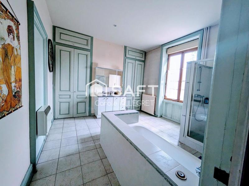 Maison de maîtres - 361 m² - 12 pièces