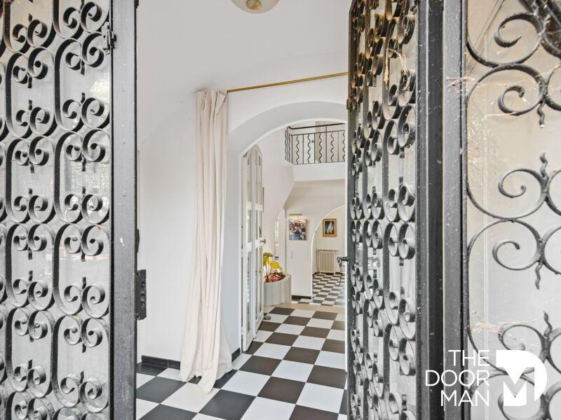 Maison de maîtres - 388 m² - 16 pièces