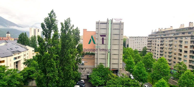 Appartement - 77 m² - 3 pièces