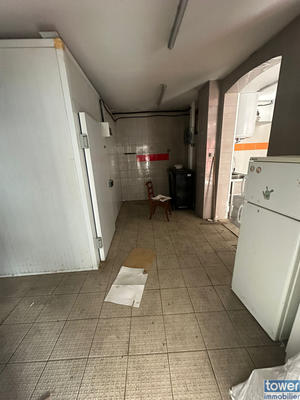 Local commercial - 136 m²