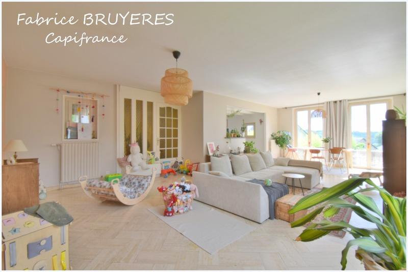 Maison - 230 m² - 5 pièces