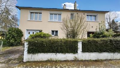 Maison - 89 m² - 6 pièces