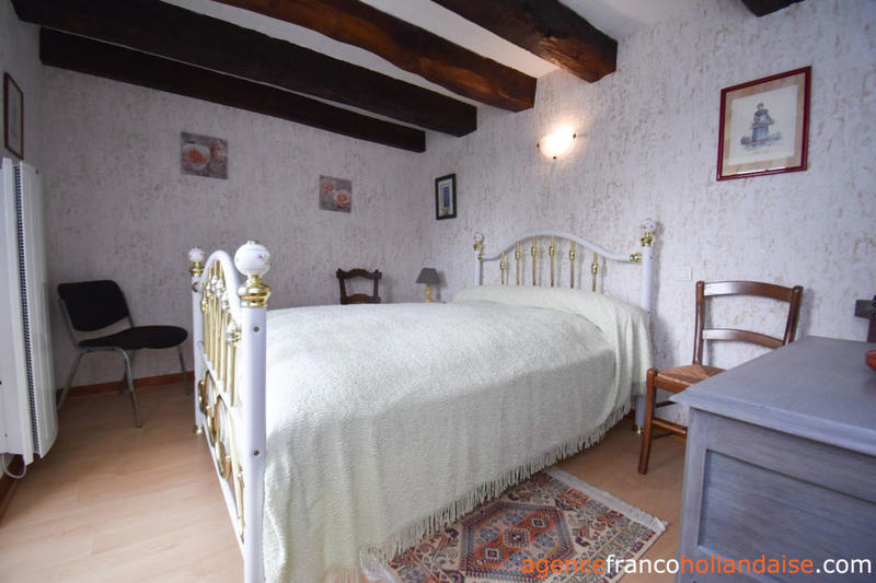 Maison jumelée - 145 m² - 6 pièces