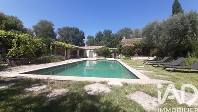 Maison - 218 m² - 7 pièces