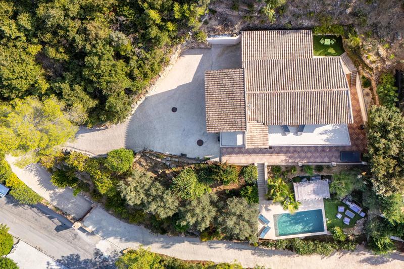 Maison - 178 m² - 6 pièces