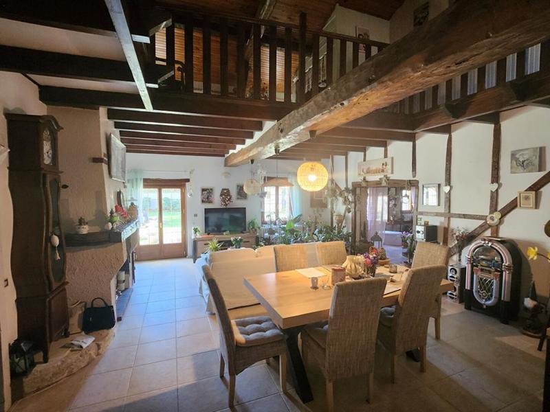 Maison en pierre - 196 m² - 5 pièces