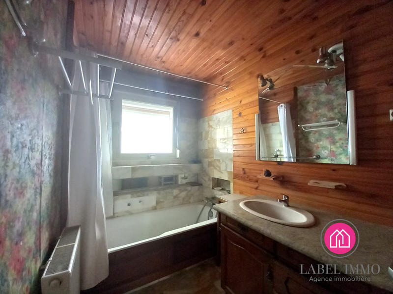 Maison - 140 m² - 6 pièces