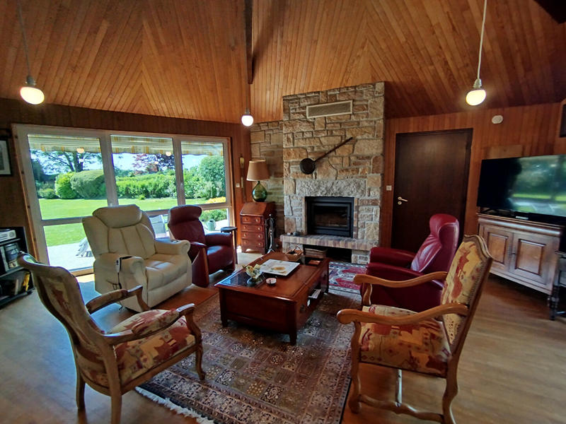 Maison - 195 m² - 9 pièces