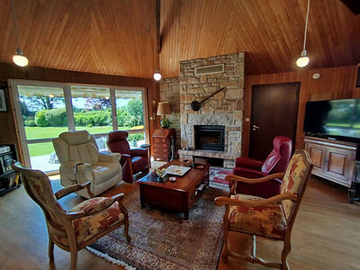 Maison - 195 m² - 9 pièces