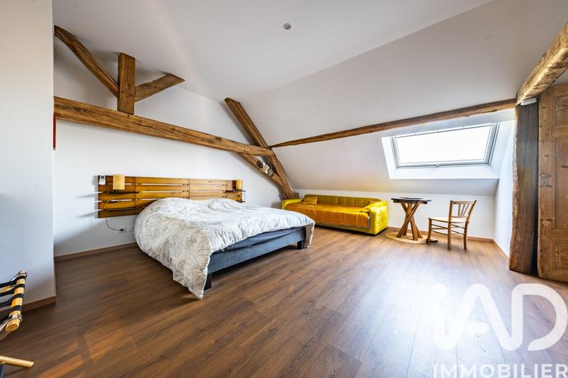 Maison - 300 m² - 9 pièces