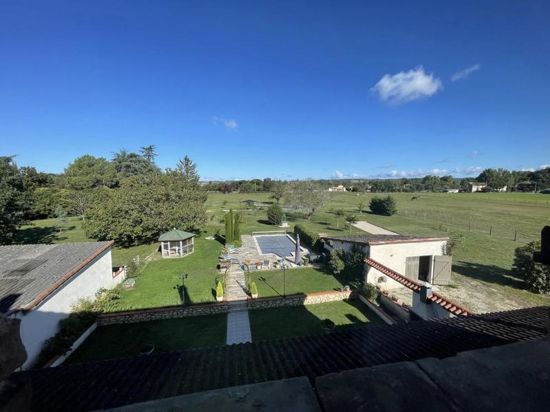 Maison de maîtres - 450 m² - 9 pièces