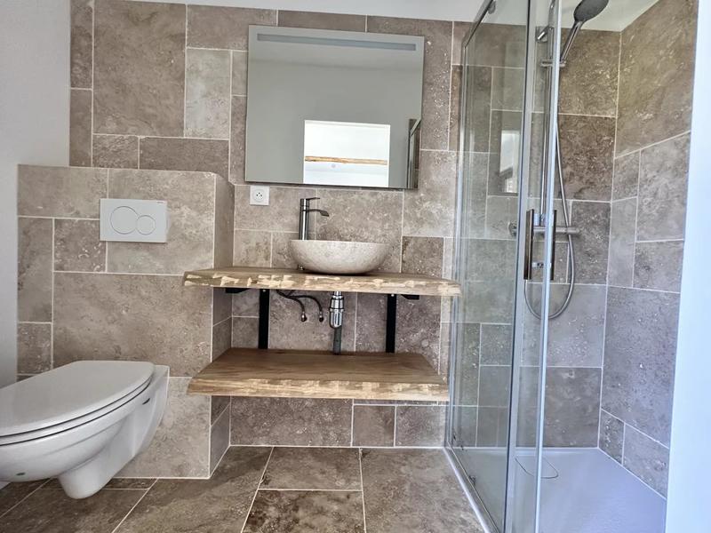 Propriété - 205 m² - 6 pièces