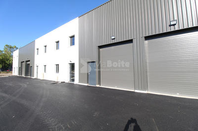 Local d'activité / Entrepôt - 170 m² - 2 pièces