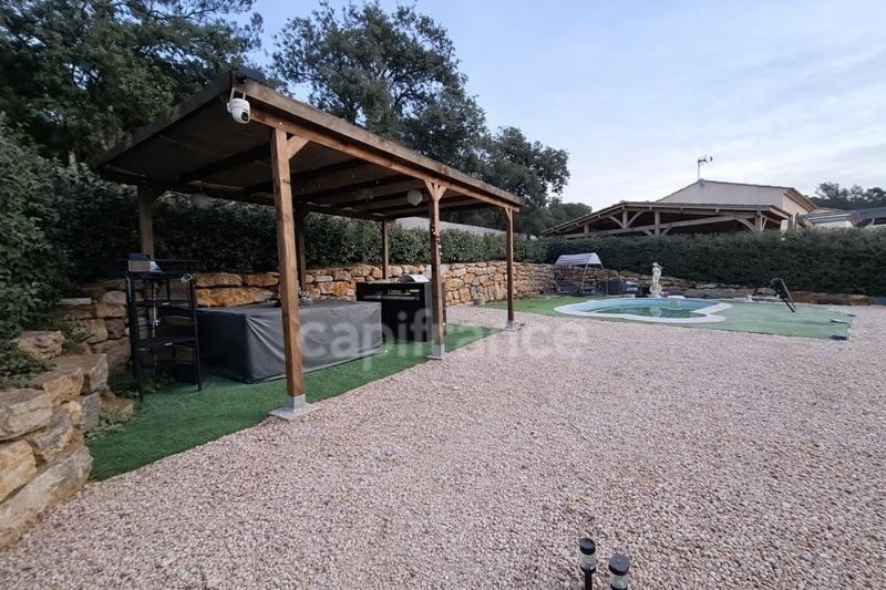 Villa - 90 m² - 4 pièces